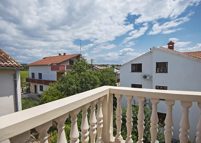 아파트 Welcome 돈제페트레케인